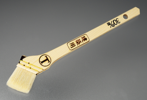 建築用ユリックS　筋違　白　＃腰があり滑らかな塗り感で作業性抜群。 ラック・ニス用に適した薄口タイプ。＃大塚刷毛　＃合成樹脂塗料用刷毛　＃隅切り用