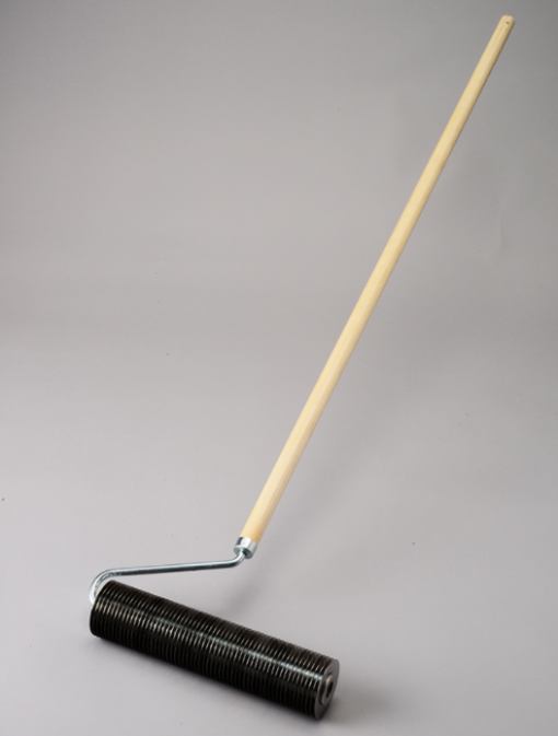 ステンプレスローラー　70φ　＃溝が深いので、厚物及びレジンコンクリートの脱泡などに最適です