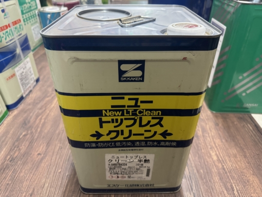 ニュートップレスクリーン 　半ツヤ　22-40B 　16KG　＃単層弾性塗材　＃水性　＃ローラー施工　＃ひび割れ追従性　＃防かび・防藻性　＃透湿性　＃ラスイチ　＃DPM